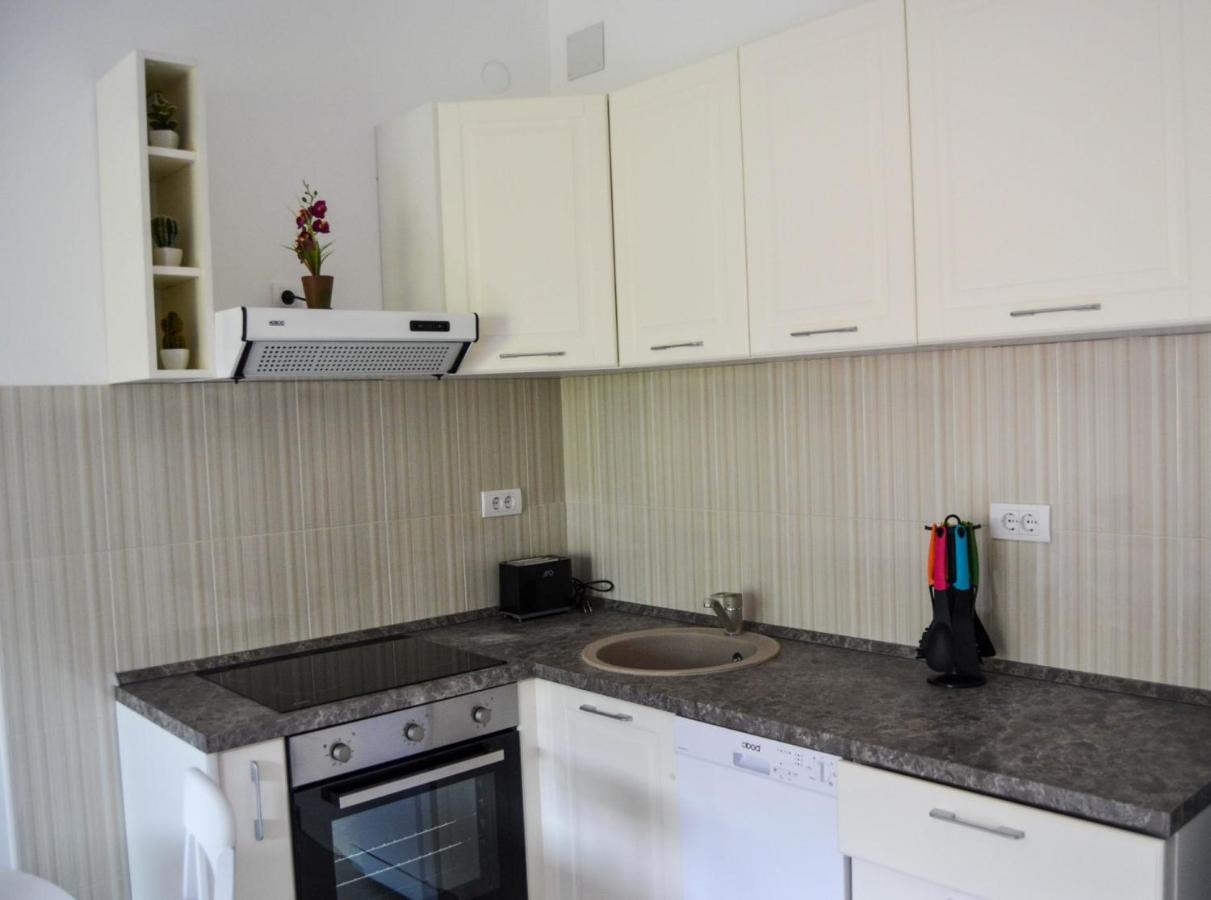 Seagull Apartments Котор Екстер'єр фото